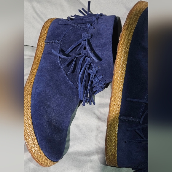 UGG Australia Shenendoah Fringe Ankle Boots Size 7.5 - Picture 9 of 14